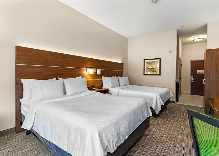 Holiday Inn Express & Suites Van Buren-Ft Smith Area