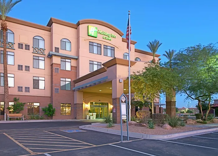 Holiday Inn & Suites Goodyear - West Phoenix Area By Ihg
