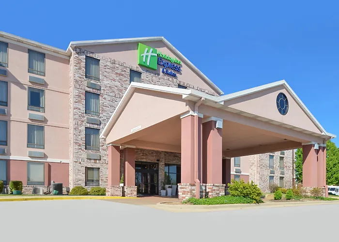 Holiday Inn Express Hotel & Suites Harrison