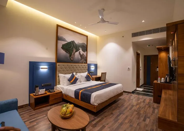 Raghu Mahal Hotel Udaipur