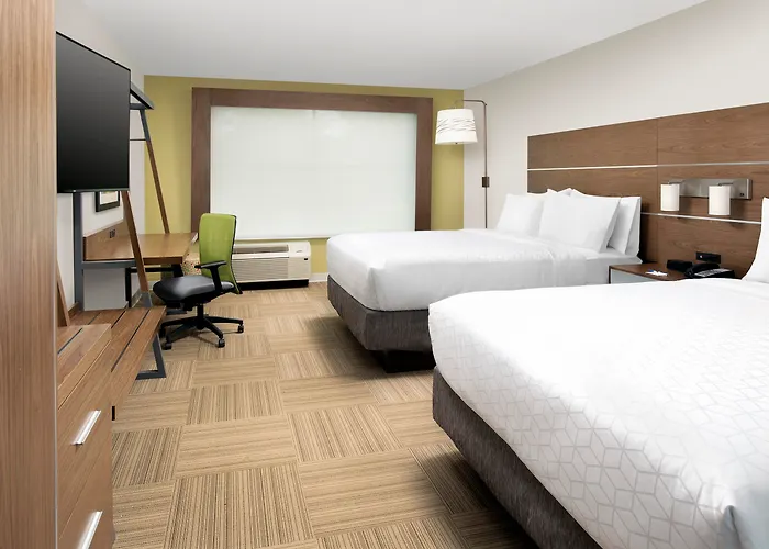 Holiday Inn Express & Suites - North Brunswick By Ihg