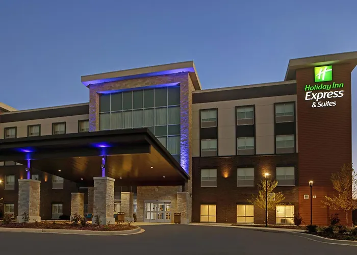 Holiday Inn Express & Suites - Milwaukee - Brookfield By Ihg