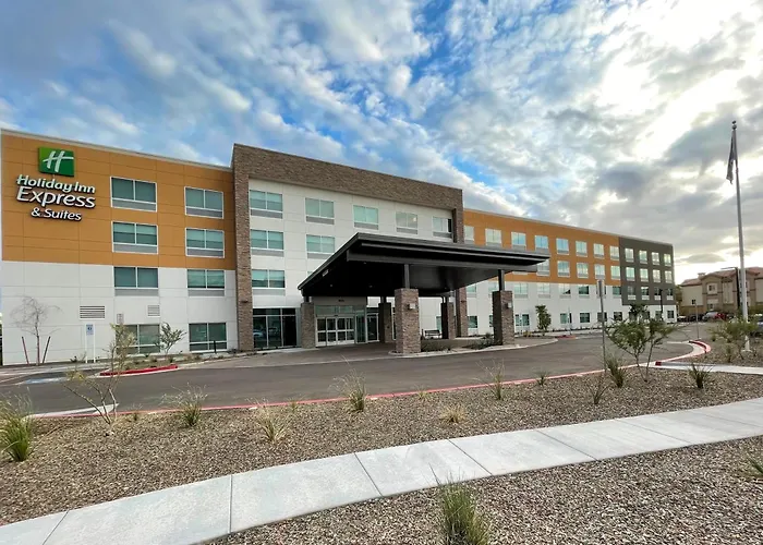 Holiday Inn Express & Suites - Phoenix - Airport North By Ihg