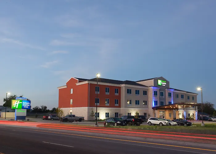 Holiday Inn Express & Suites Gatesville - N. Ft Hood By Ihg