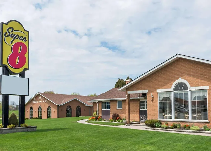 Super 8 By Wyndham Port Elgin Hotel