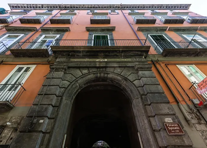 Double Room At Historical Palazzo Spinelli Naples