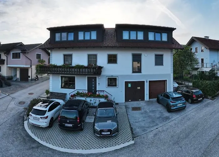 Gästehaus&Vinothek Strasser Mattsee