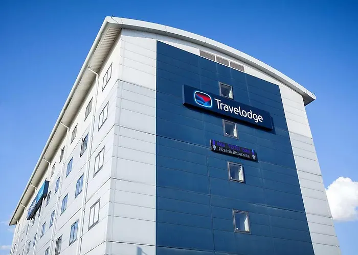 Travelodge Cheshunt