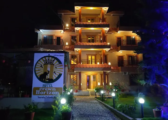 Hotel Crown Horizon Sauraha
