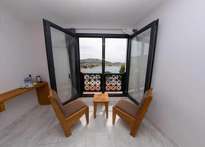 Foça Kybele Otel İzmir