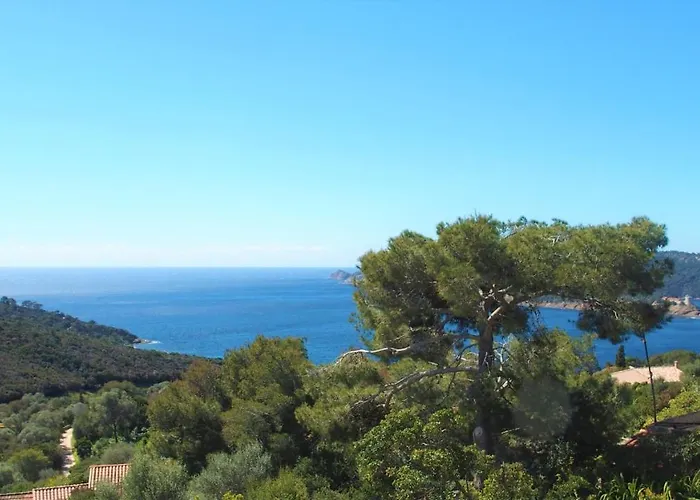 La roche aux mouettes Île du Levant
