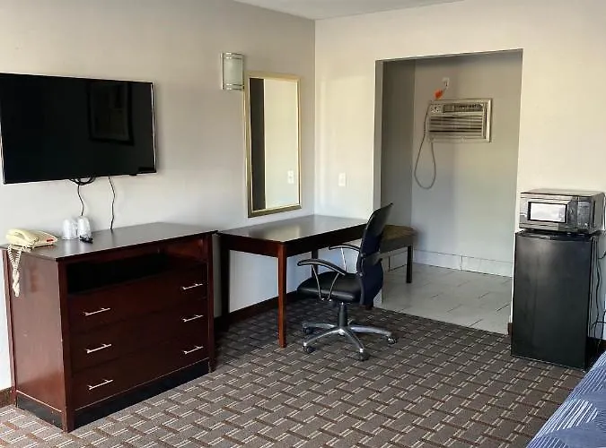 New Budget Inn Eaton