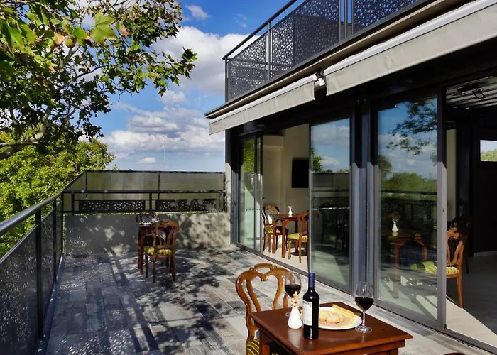 718 Rufino Petit Hotel Mendoza