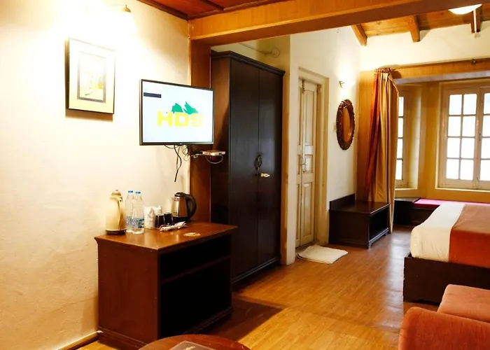 The Palace Belvedere Walkable Distance From Mall Road Nainital