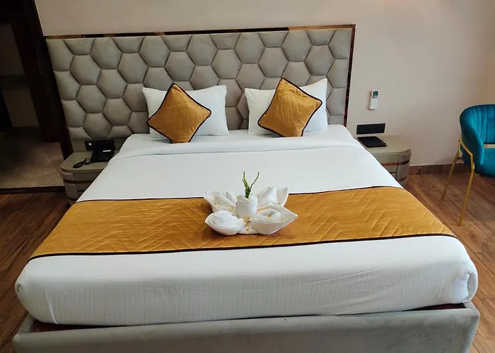 Hotel Lavish Inn Gondia