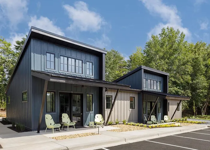 The Station By Compo Hotels Travelers Rest