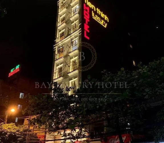 Tiến Thịnh Hạ Long Hotel - by Bay Luxury