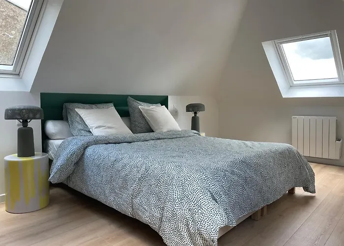 Au Troisieme Bed & Breakfast Concarneau