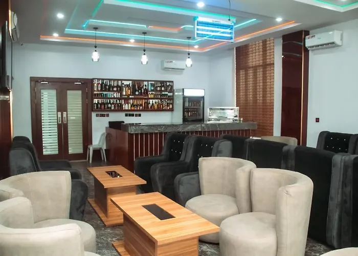 De Baylux Hotel & Suites Lagos