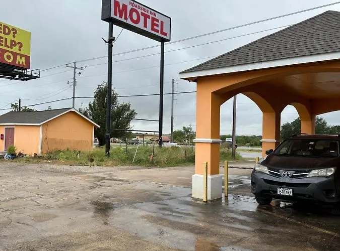 Roadside Inn Floresville