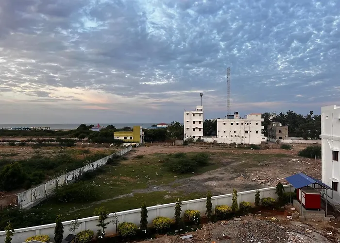 Sri Balaji Lodging Tiruchchendur