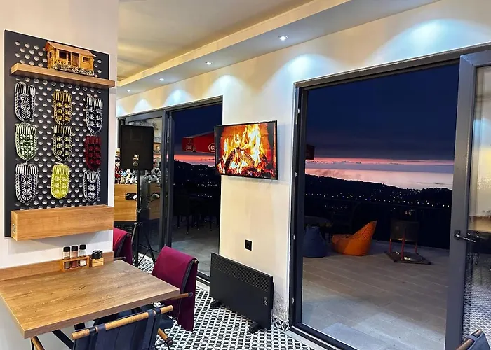 Moon House Bungalow Rize