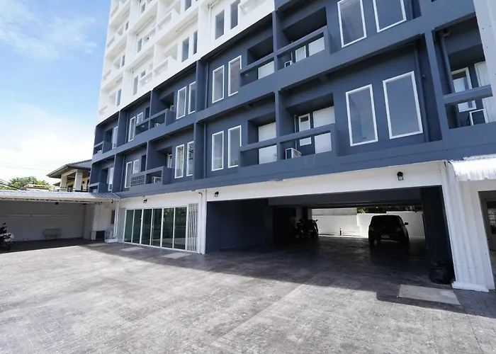 Roomquest It Square Don Mueang Airport Bangkok