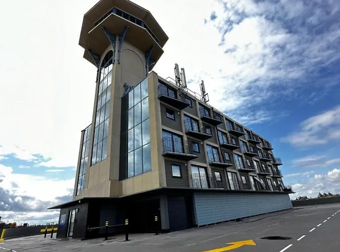 The Atlantis - Tower Apartments Great Yarmouth