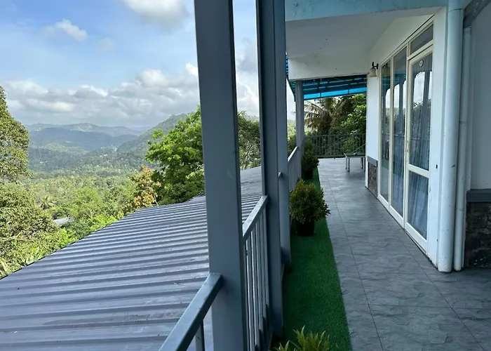Memmsta Hotels - Munnar Anachal