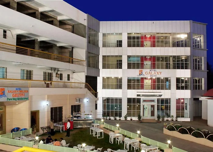 Hotel Galaxy Deluxe Jalna