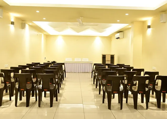 Hotel Galaxy Deluxe Jalna