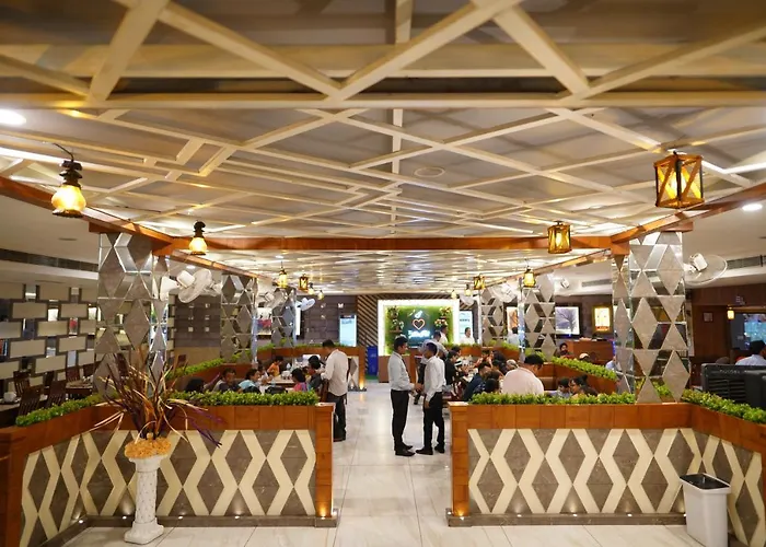 Golden Hut, Derabassi Hotel Dera Bassi