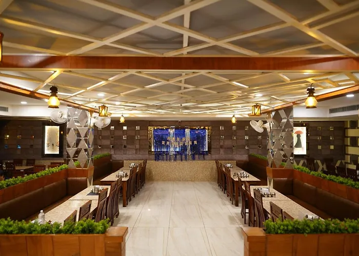 Golden Hut, Derabassi Hotel Dera Bassi