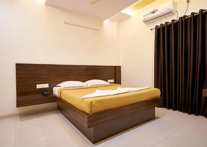 Hotel Ranjan Deluxe Kolhapur