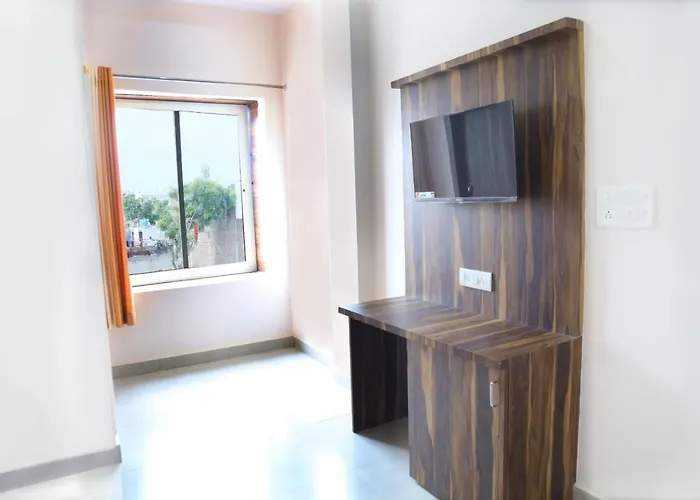 Hotel Keshavam Inn Mathura