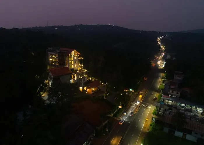 Woodbine Foliage Hotel Malappuram