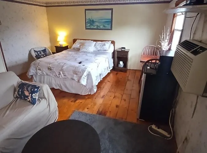 Sea Breeze Inn Beach Rentals Barnstable