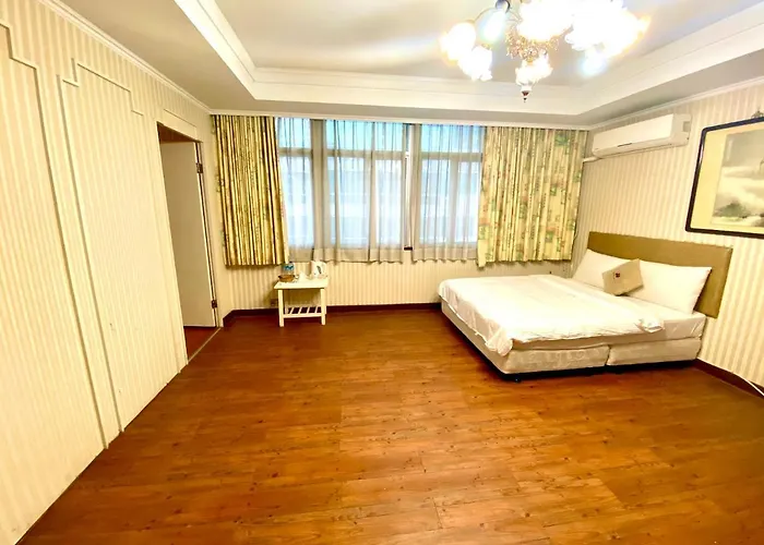Li Hua Hotel Taoyuan