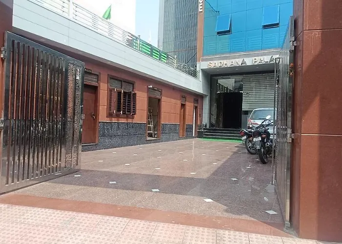 Hotel Sadhana Palace Mathura
