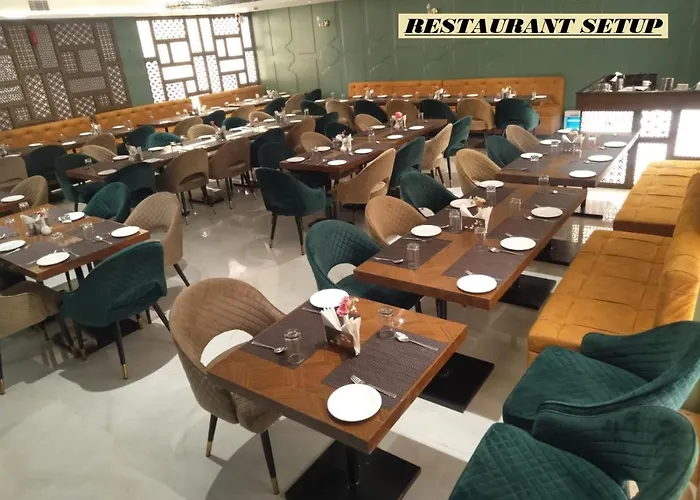 Hotel Gold In Leaf Aligarh