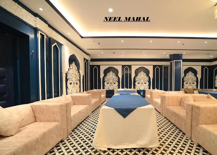Hotel Gold In Leaf Aligarh