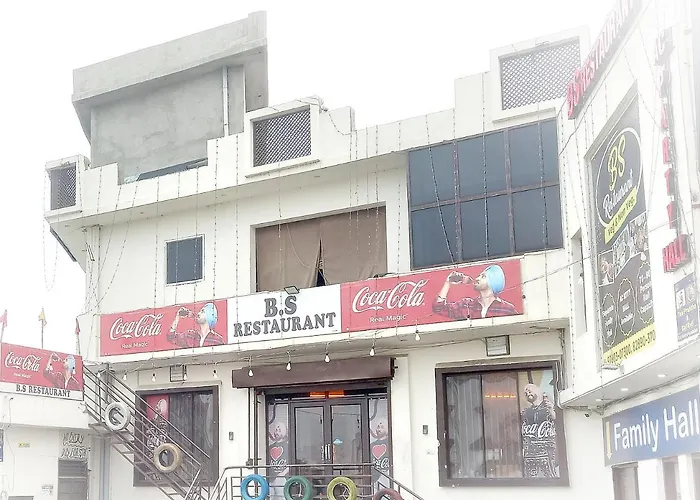 BS Restaurant & Rooms: Family-Friendly Stay on Phagwara-Chandigarh Bypass