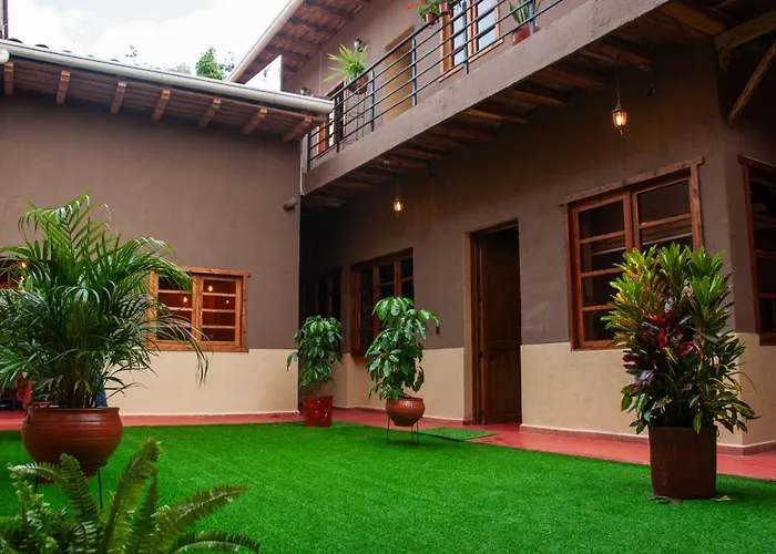 Hotel Rustic House Cuenca