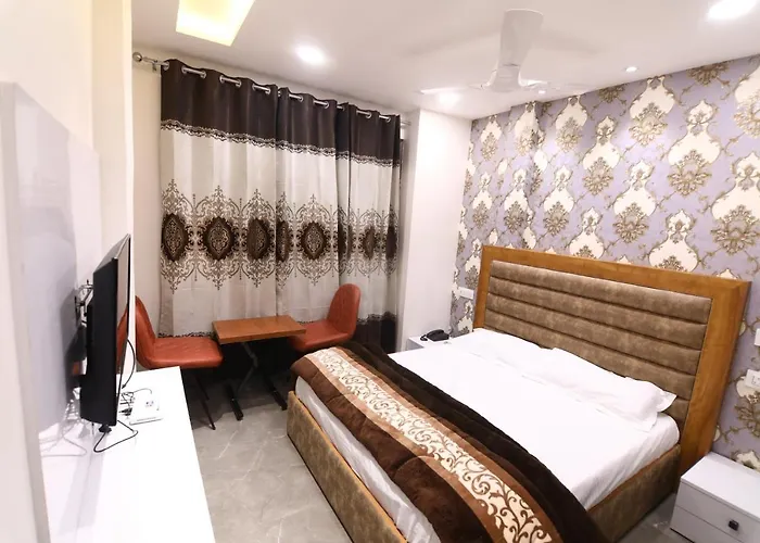 Ovel Hotel Ludhiana