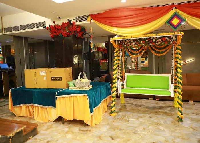 Tunight Hotel Ghaziabad