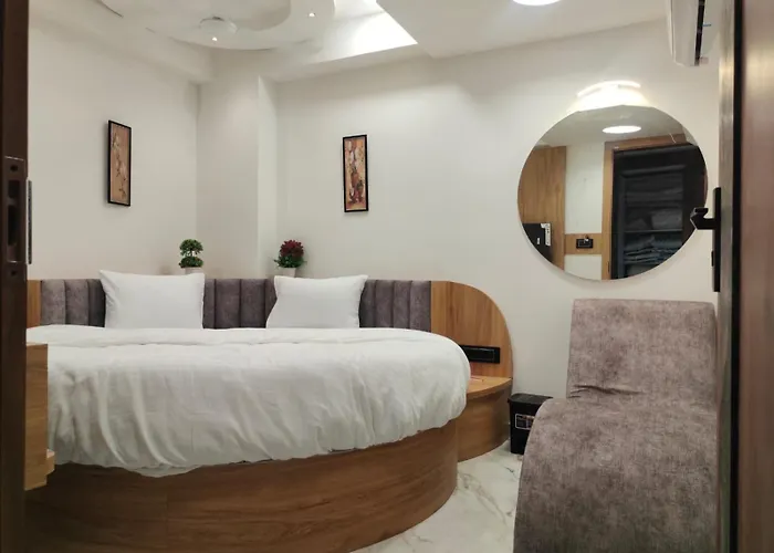 Hotel Lavish Ahmedabad