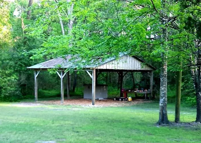 Sandie'S Country Bed And Bath Chiefland
