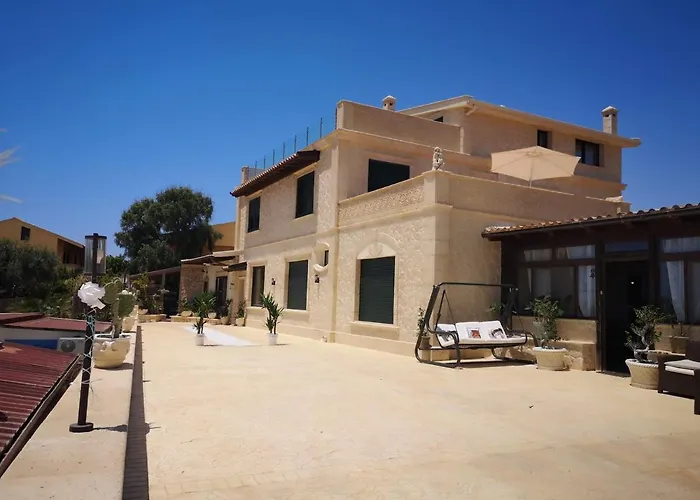 Lala Salama San Leone