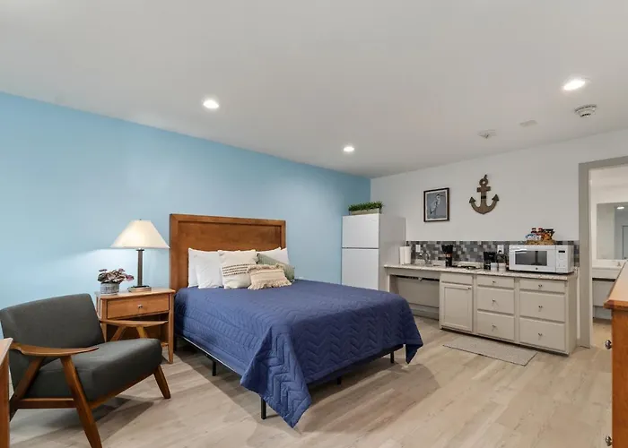 Extended Stay Gun Barrel City