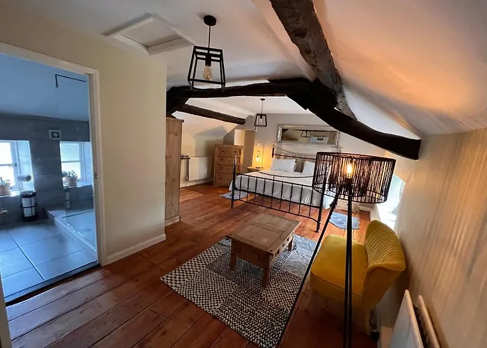 La Fattoria Bed & Breakfast Durham